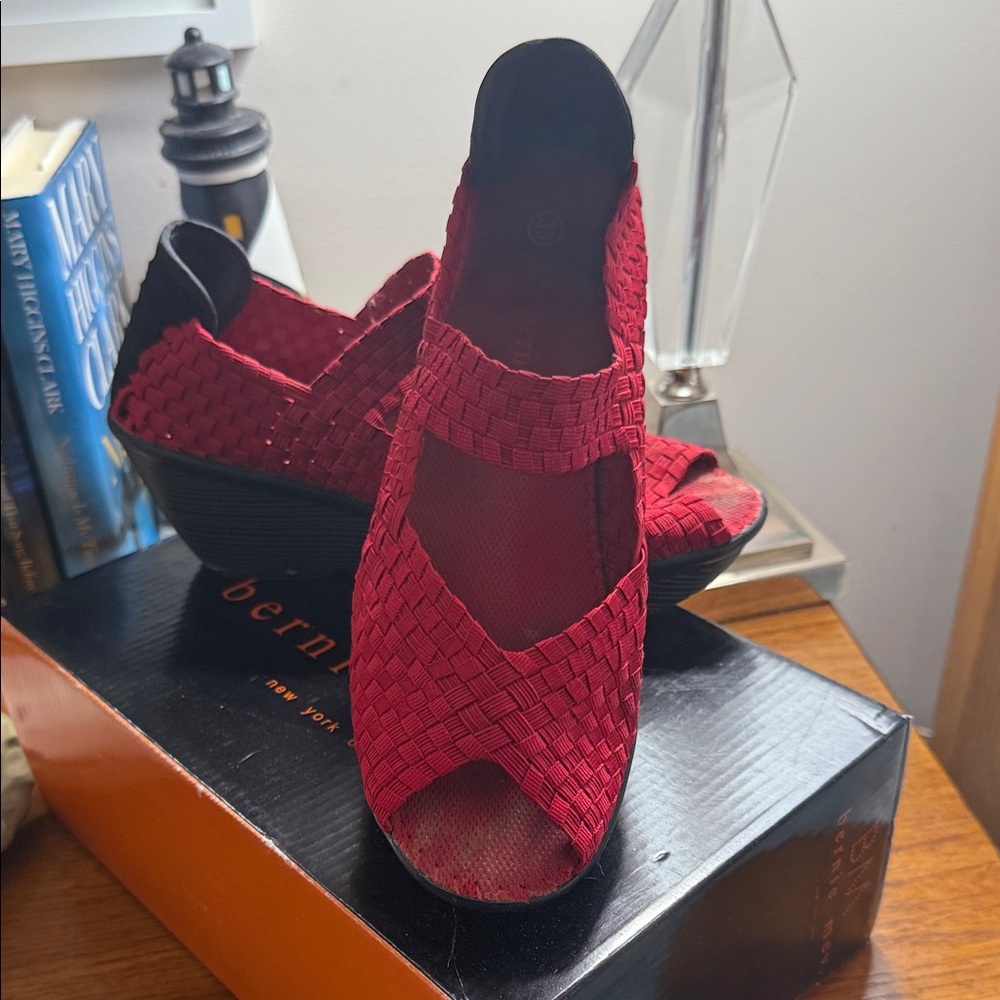bernie mev. Red Woven Wedges